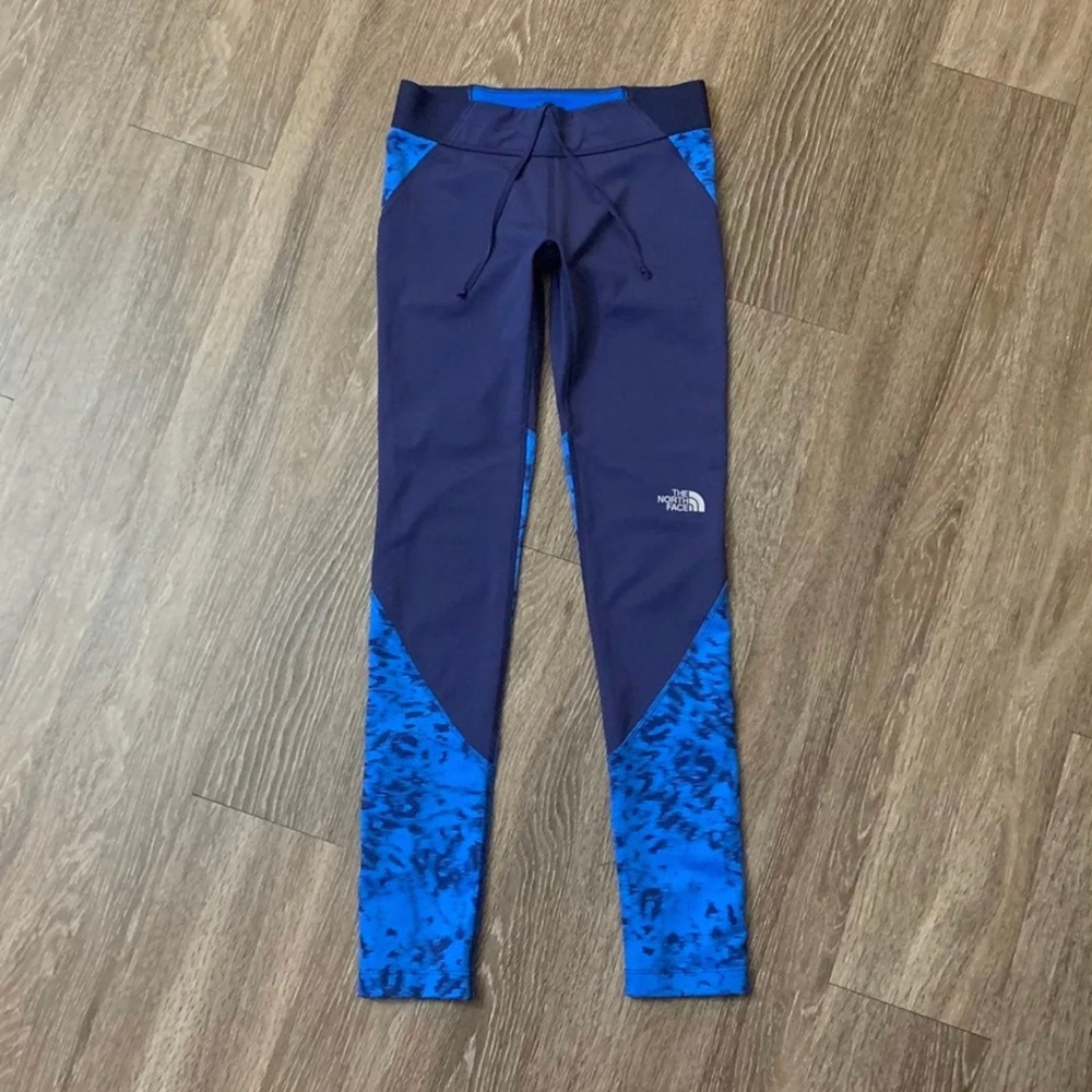 The North Face Women's Navy and Blue Printed Leggings